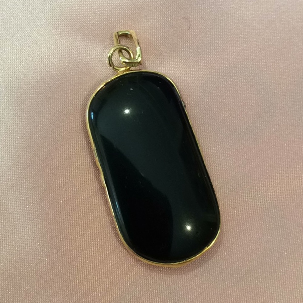 Vintage 1970s gold plated onyx pendant - Picture 2 of 2